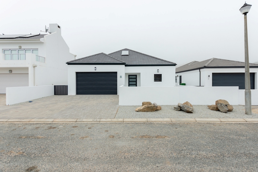 3 Bedroom Property for Sale in Sandy Point Western Cape